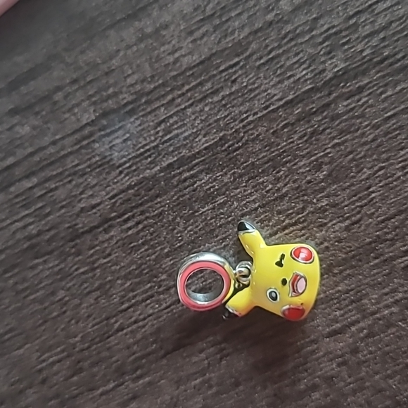 Pikachu Charm - Picture 3 of 3